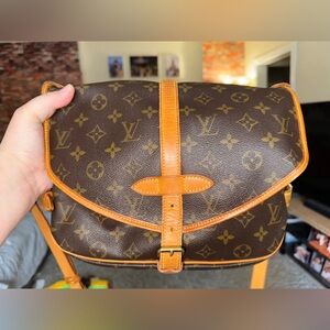 Louis Vuitton Saumur 30 Authentic